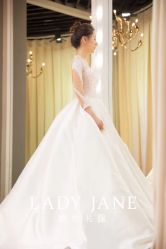 -Lady  Jane高端婚纱礼服馆