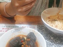 -湘下佬·老长沙吃货铺(酃湖万达店)