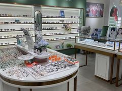 -GOOMI久米眼镜·蔡司·依视路·明月官方授权店(龙德紫金店)
