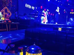 -喜鹊音乐酒馆(西街店)