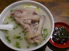 -雷祖芳老妈蹄花店