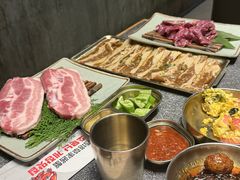 -草家酱蟹炭火烤肉店(珲春南路一店)