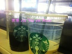 冰美式和冰拿铁-星巴克(上海虹桥站2A检票口)