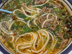 -云阿蛮云南生烫牛肉米线(奉贤路店)