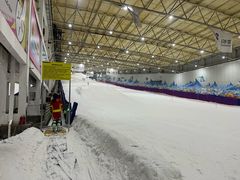 -乔波室内滑雪场