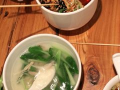 -诚铭记·虾仁汤包·成都小吃(融创店)