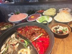 -萍姐火锅·公路夜市(武汉首店)