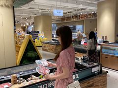 -七鲜超市(瑞虹天地太阳宫店)