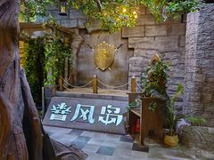 -暴风岛沉浸式体验馆(百联世纪店)