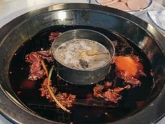 -爱你您·自家鱼塘·活水喷泉鱼火锅(八里店)