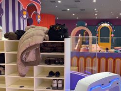 -Qmiss家庭娱乐中心(恒隆广场店)