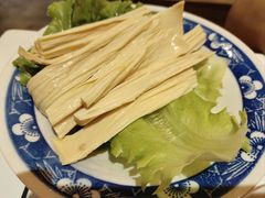 -旧街市鲜货老火锅(大光路店)