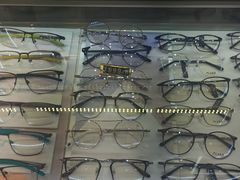 -沫芮眼镜·蔡司官方授权店(人民广场店)