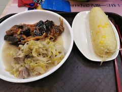 酸菜排骨-北大学一食堂