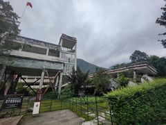 -四川汶川特大地震漩口中学遗址