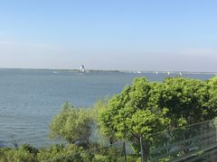 -上海滴水湖皇冠假日酒店