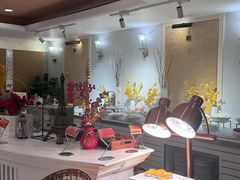 -深圳富苑皇冠假日套房酒店