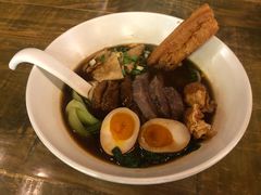 -晶华冠军牛肉面坊
