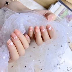 -ZX·美睫设计师汇聚店