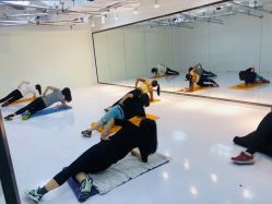-STUDIO E POLE DANCE