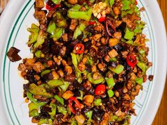 黑三剁-云海肴·汽锅鸡·云南代表菜(天山百盛优客店)