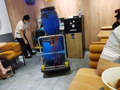 -麦当劳(百联西郊购物中心店)