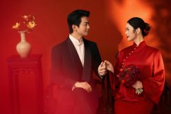 -喜爱高定婚纱摄影