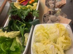 -左庭右院鲜牛肉火锅(七宝领展广场店)