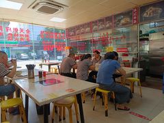 -华威达牛庄(黄埔大道西店)