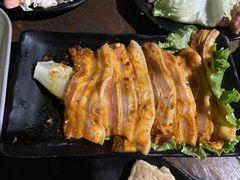 -冰冰龙虾·江湖菜·花园江景餐厅