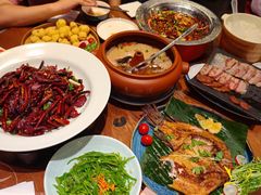 江城小黄牛干巴-老滇山寨•云南特色菜•地方菜•民族风情歌舞表演(金碧店)