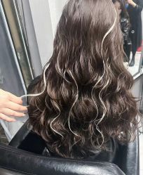 -东方美妍小鹏造型