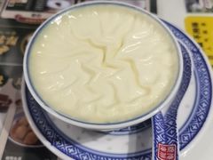-广信牛奶甜品世家(台东店)