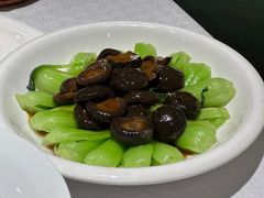 香菇菜心-弘雅饭店