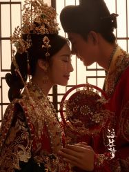 -雪中彩影婚纱摄影·微光艺术中心