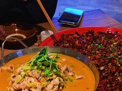 小米椒爱上蛙-先启半步颠小酒馆(白麓里店)