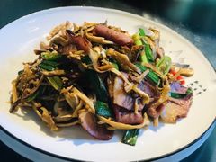 -滇越乘象云南餐厅(豆各庄店)