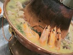 -一口猪海鲜浑锅·东北家常菜