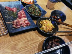 -鑫釜山海鲜烧烤(鑫丰国际店)
