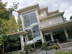 -上海怡沁园度假酒店