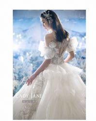 -Lady  Jane高端婚纱礼服馆