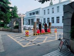 -南京双门楼宾馆(盐仓桥地铁站阅江楼店)