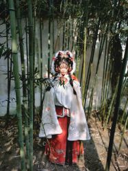 -一揽芳华汉服旗袍体验馆(拙政园店)