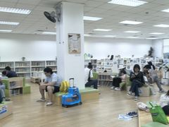 -南山图书馆(常兴路店)