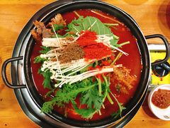 -喇喇排骨火锅·传统韩式脊骨汤(望京西园总店)