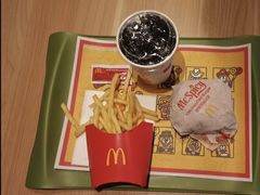 -麦当劳(静安寺店)