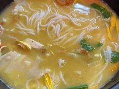 -银米·云南传统过桥米线(双廊黑金冠店)