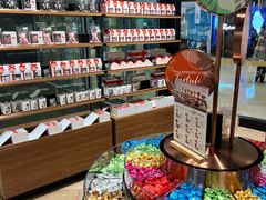 零售区-Laderach 莱德拉(上海环贸iapm店)