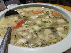 -兔行天下-鸿鹤鲜锅兔(中海国际店)