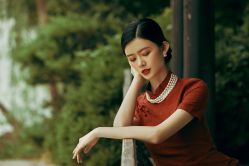 -卢浮宫婚纱摄影(银河国际店)